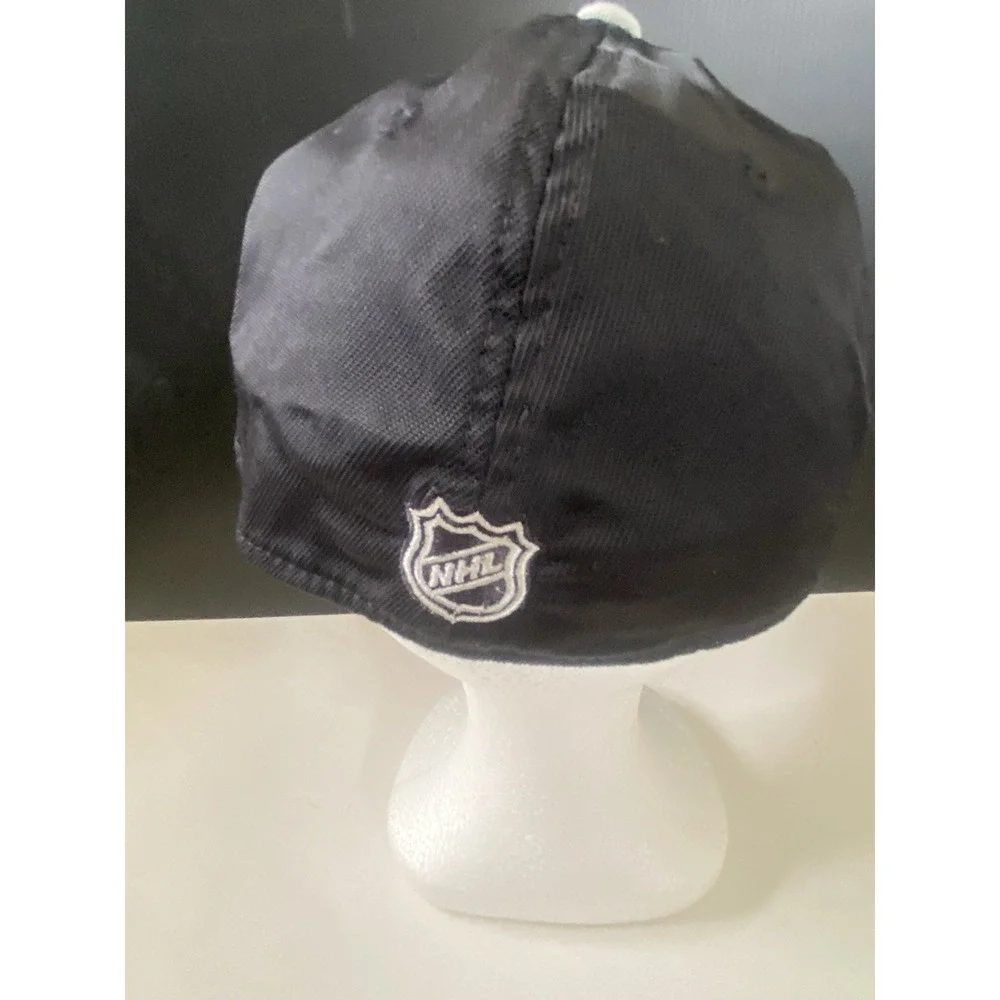 LA Kings Hat Reebok Center Ice Collection NHL Hockey Baseball Cap. Size S/M